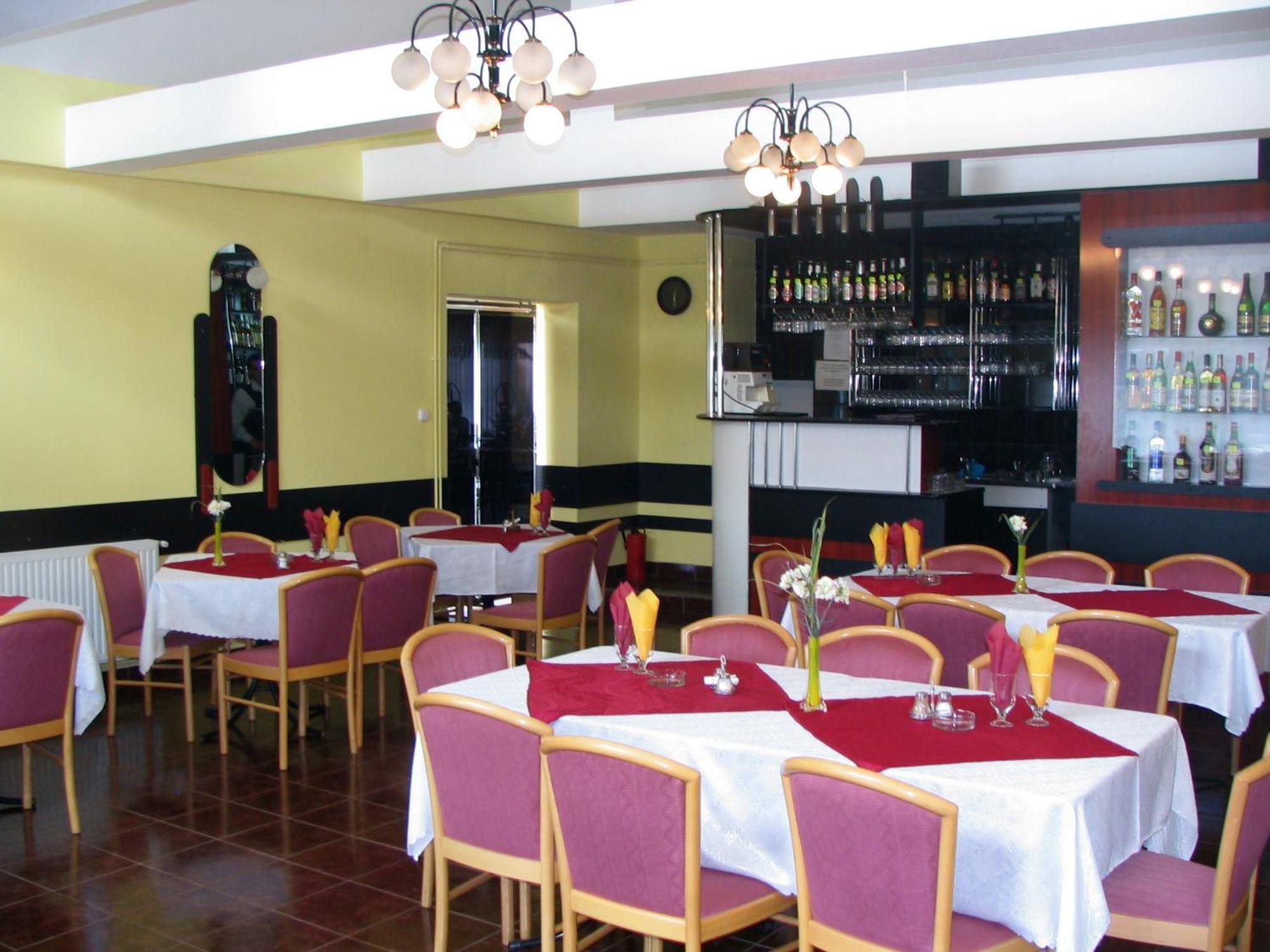 Lazar Pension & Restaurant Gheorgheni  Eksteriør bilde