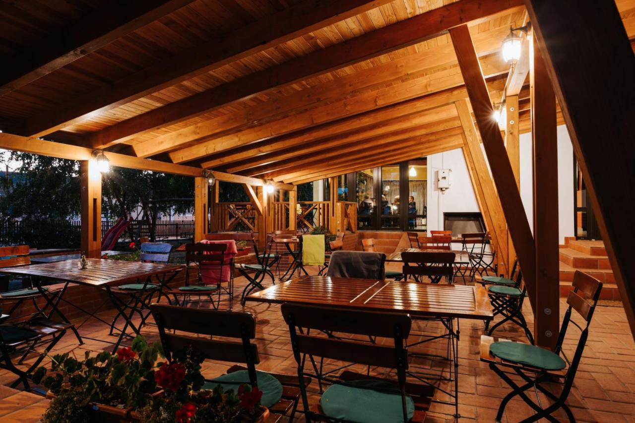 Lazar Pension & Restaurant Gheorgheni  Eksteriør bilde