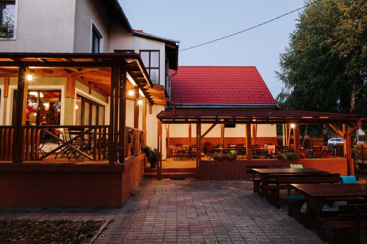 Lazar Pension & Restaurant Gheorgheni  Eksteriør bilde